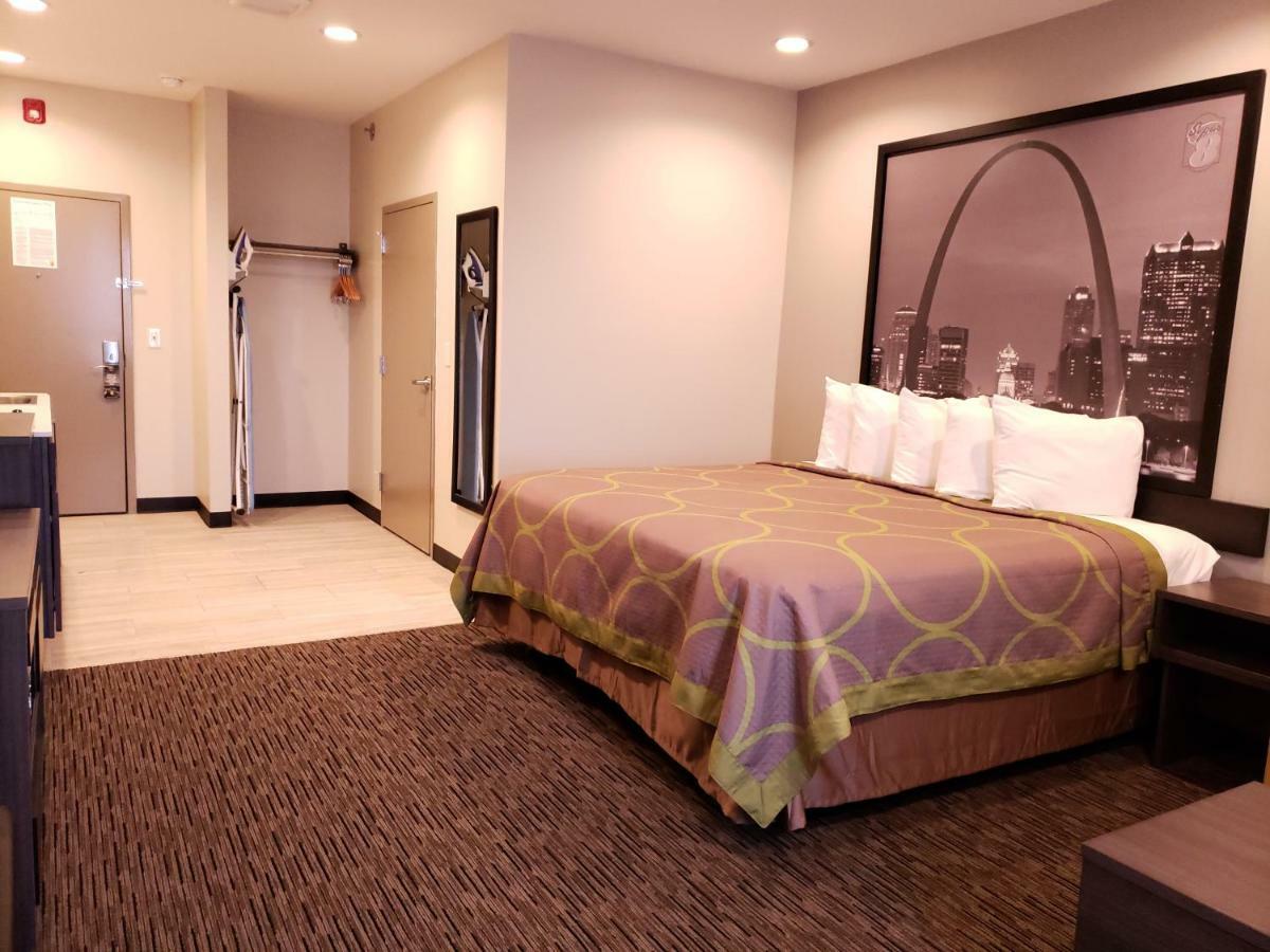 Отель Super 8 By Wyndham St. Louis North Экстерьер фото