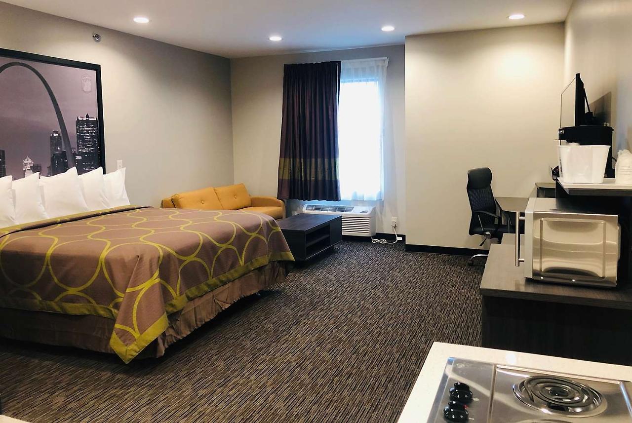 Отель Super 8 By Wyndham St. Louis North Экстерьер фото